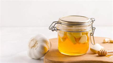 What is Garlic and Honey Good For: A Symphony of Flavors and Remedies